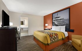 Super 8 By Wyndham New Orleans